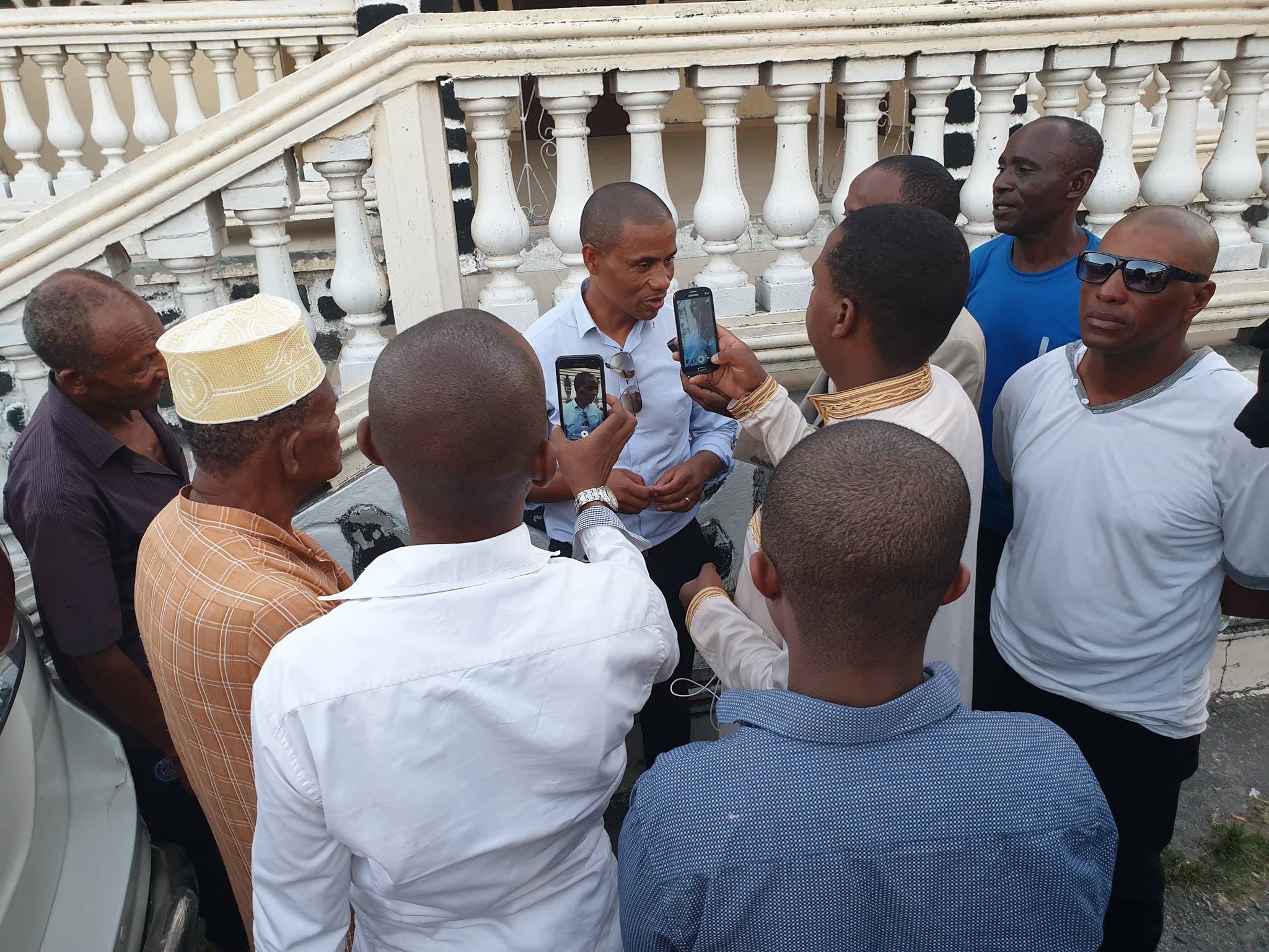Salim Saadi à Ikoni : « je suis le seul vrai opposant au régime »