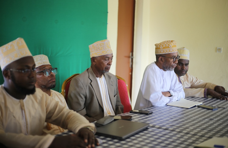 مؤسسة محمد السادس للعلماء الأفارقة:  فرع جزر القمر تعلن فتح التسجيل للتصفيات الإقصائية للدورة السابعة من مسابقة القرآن الكريم