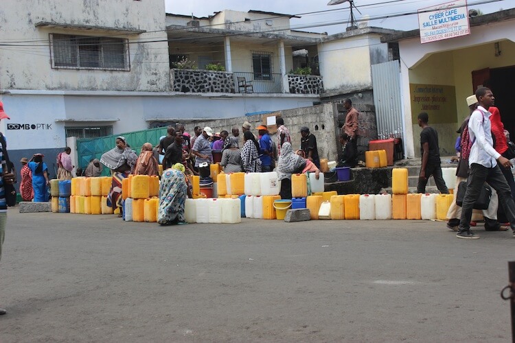 Moroni frappée par une pénurie de l'eau en ce moment Moroni frappée par une pénurie de l'eau en ce moment