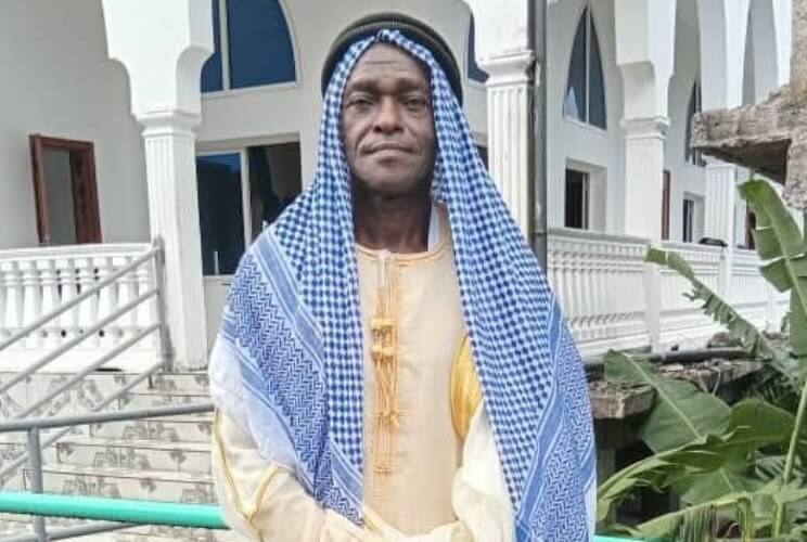 بعد أكثر من ثلاثة عقود من المحاولات.. أحمد سندو يحقق حلم البكالوريا في سن الخمسين