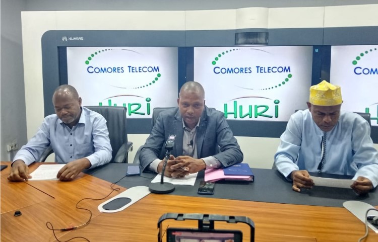Comores Telecom I La direction générale en tournée à Ndzuani pour rétablir…