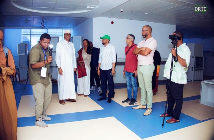 Visite de l’Artoi à El-Maarouf I La présidente salue un «pas de géant pour la santé aux Comores»