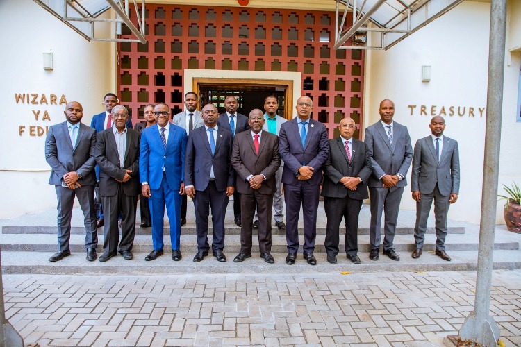 Comores-Tanzanie I Un renforcement de la coopération financière à Dar Es…