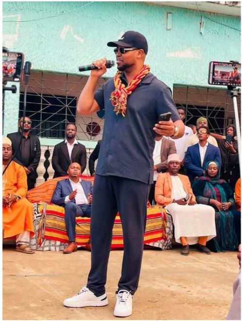 Complexe sportif à Mbeni I Rohff veut faire de Mbeni un haut lieu sportif