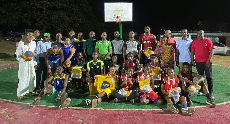 Basketball I Wani rafle les deux trophées nationaux