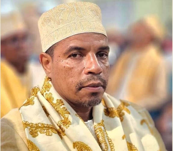 Abdallah Mohamed Chakir, cadi de Moroni I «Le hadj dure cinq jours au maximum contre,  à peu près, trois heures pour la oumra»