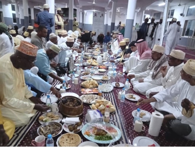 Ramadhwani I Un iftar pour clôturer les cinq jours de prières à «la mosquée…