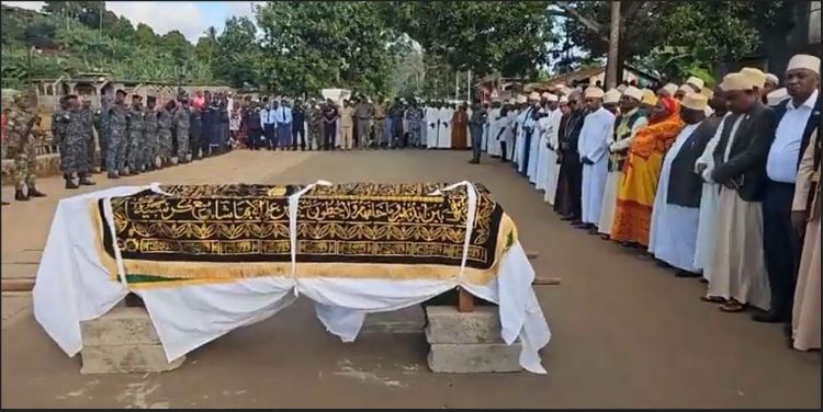 Décès d’Issoufa Ali M’Madi I Un grand hommage à une figure historique de…
