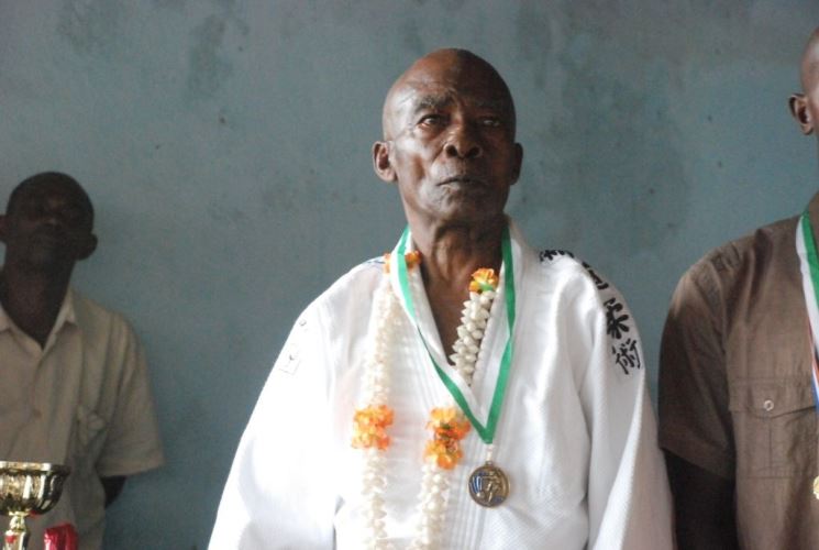Judo. «Fundi » Mavouna, ceinture noire :   «J’ai été pris, très jeune,…