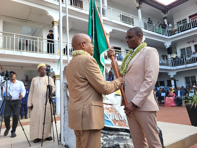 Douanes : le nouveau directeur prend  officiellement ses fonctions