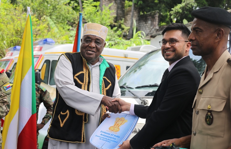 التعاون بين جزر القمر والهند: نيودلهي تقدم دعمًا لوجستيًا للجيش الوطني للتنمية