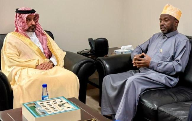 تعزيز التعاون الإنساني بين الهلال الأحمر العربي وجزر القمر
