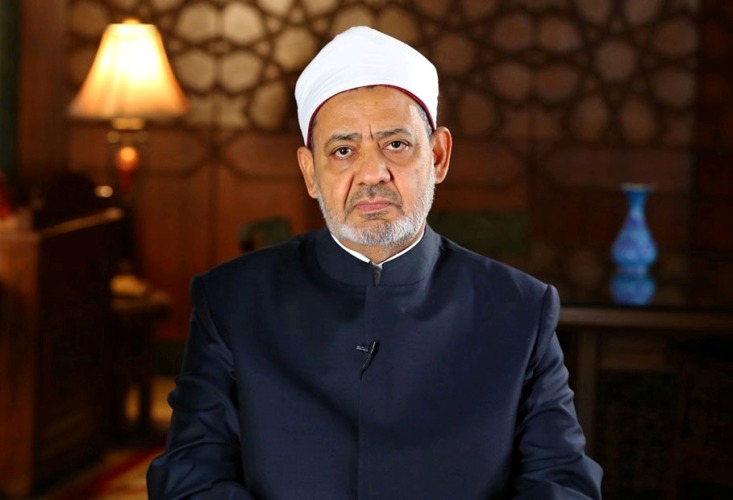لتعزيز التعاون العلمي والثقافي: دعوة رسمية لشيخ الأزهر لزيارة جزر القمر لأول مرة
